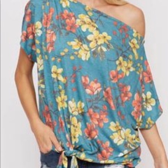 Off-Shoulder Tie-Front Top - Picture 7 of 7